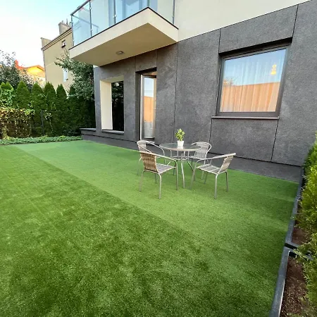 R House - Brand New With Patio And Garage Apartamento *