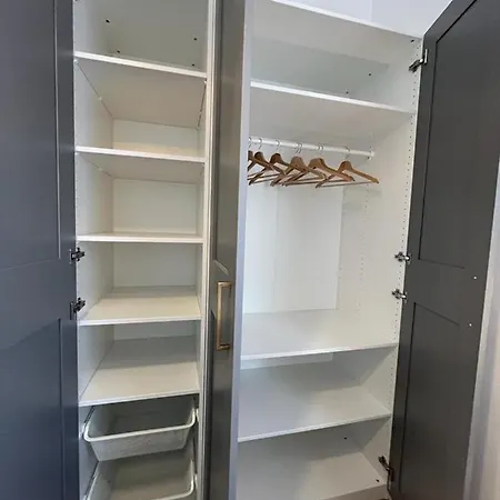 R House - Brand New With Patio And Garage Varsovie