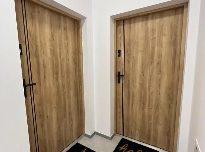 R House - Brand New With Patio And Garage Apartman *