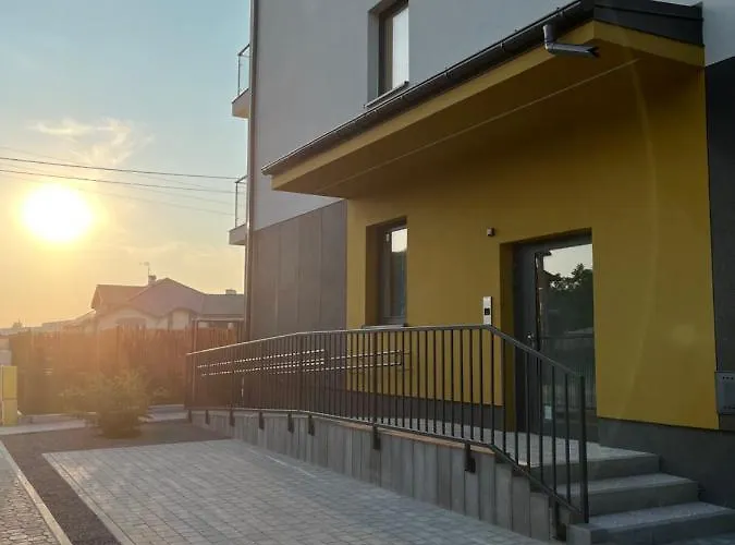 R House - Brand New With Patio And Garage Apartman *