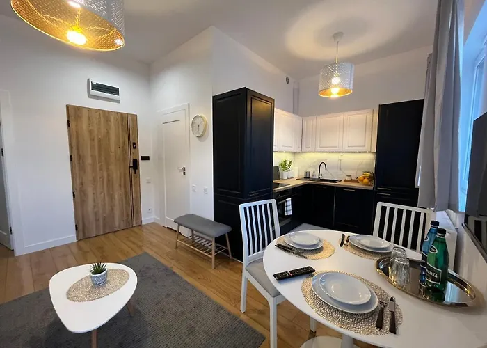 R House - Brand New With Patio And Garage Apartman *