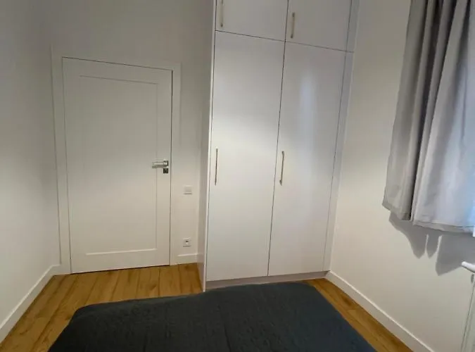 R House - Brand New With Patio And Garage Apartman